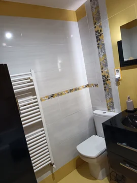 Espectacular piso reformado y amueblado - Foto 17