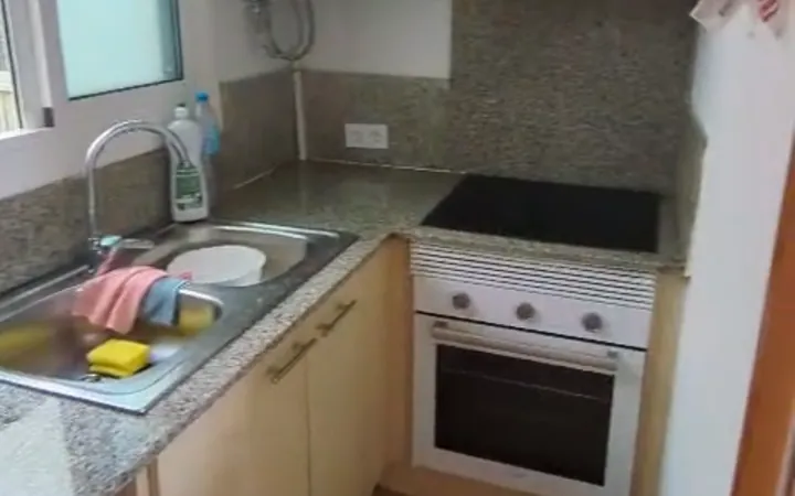 Apartamento amueblado con vistas a la ciudad de Barcelona para alquiler de temporada solo augusto  - Foto 5