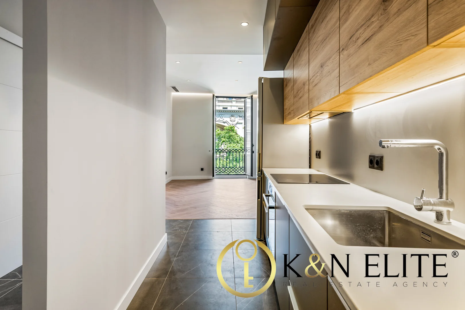 Exclusiva Vivienda Reformada en el Corazón del Quadrat d'Or - Foto 2