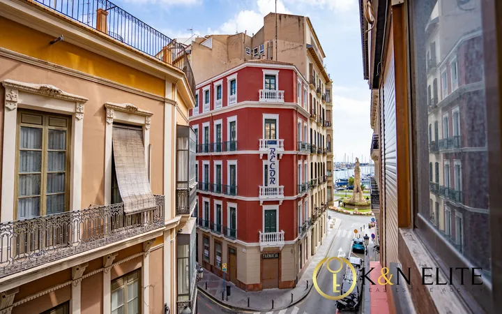 Excelente Piso en Pleno Centro - Foto 8