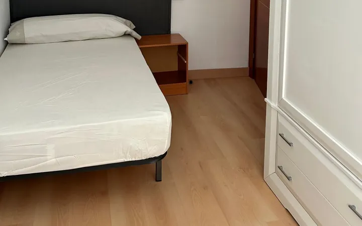 Piso totalmente reformado y amueblado lujo - Foto 16