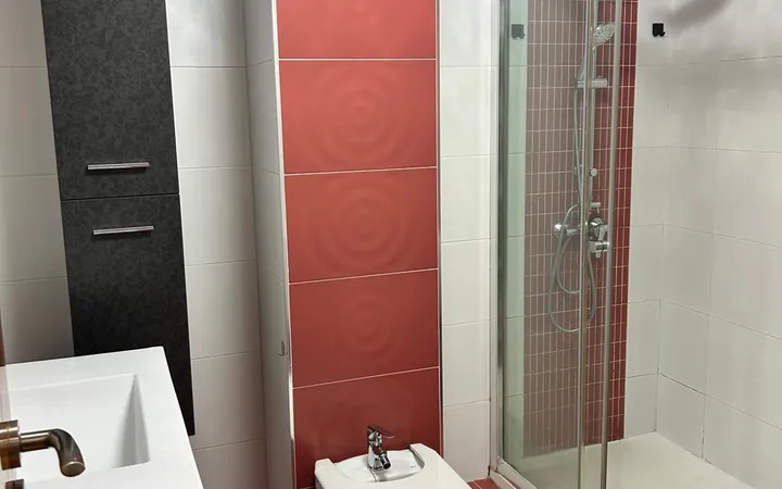 Piso totalmente reformado y amueblado lujo - Foto 10