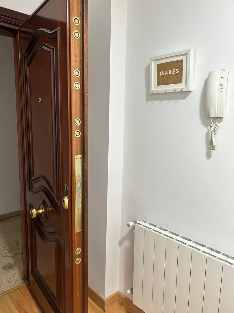 Piso totalmente reformado y amueblado lujo - Foto 22