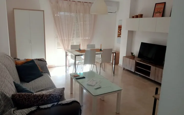 Piso 2 dormitorios en zona Carlos Haya - Foto 3