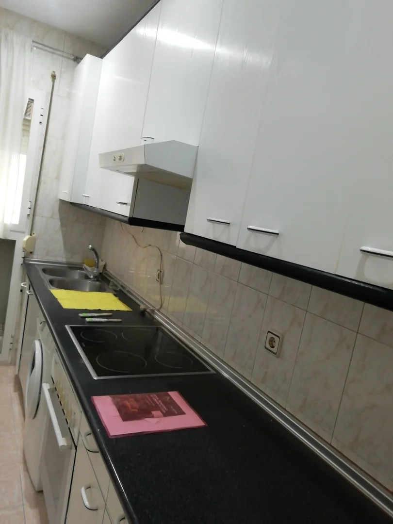 MADRID – 2-BEDROOM APARTMENT – IDEAL FOR STUDENTS / ERASMUS 📍 Pacífico / Menéndez Pelayo area – Madrid - Foto 10