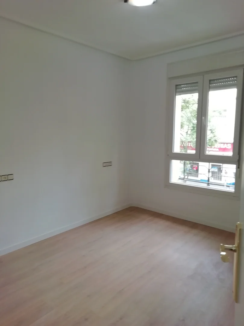 MADRID – 2-BEDROOM APARTMENT – IDEAL FOR STUDENTS / ERASMUS 📍 Pacífico / Menéndez Pelayo area – Madrid - Foto 8
