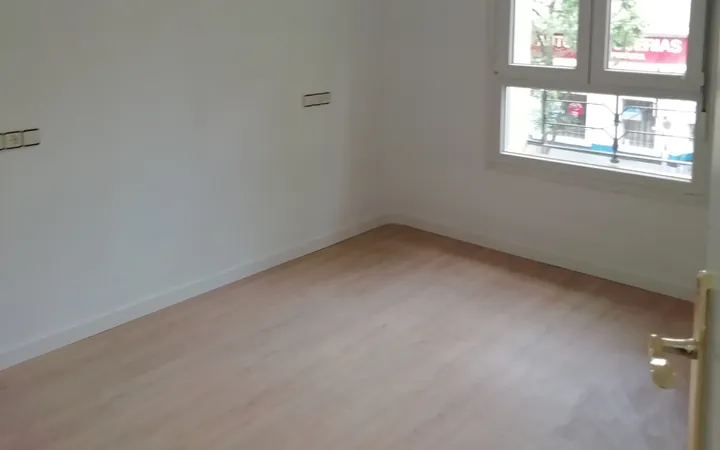 MADRID – 2-BEDROOM APARTMENT – IDEAL FOR STUDENTS / ERASMUS 📍 Pacífico / Menéndez Pelayo area – Madrid - Foto 8