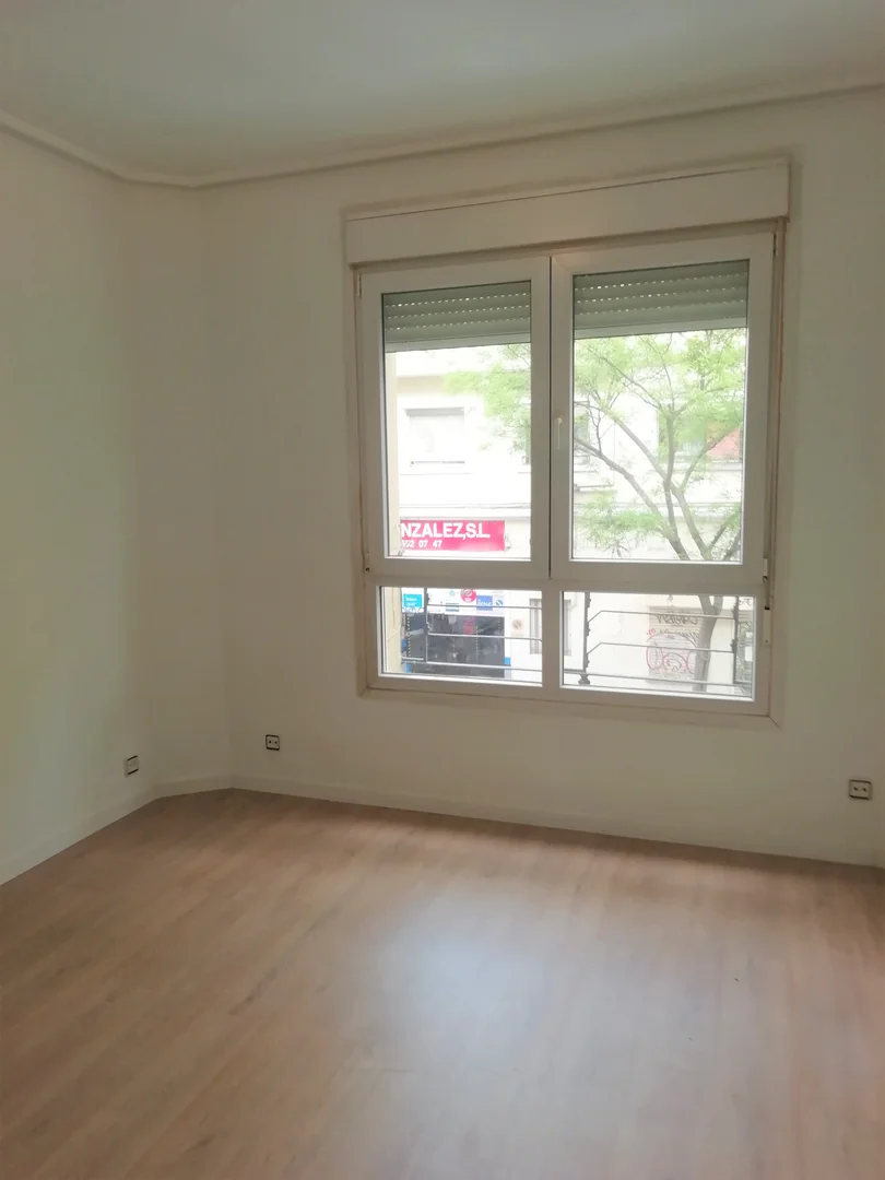 MADRID – 2-BEDROOM APARTMENT – IDEAL FOR STUDENTS / ERASMUS 📍 Pacífico / Menéndez Pelayo area – Madrid - Foto 5