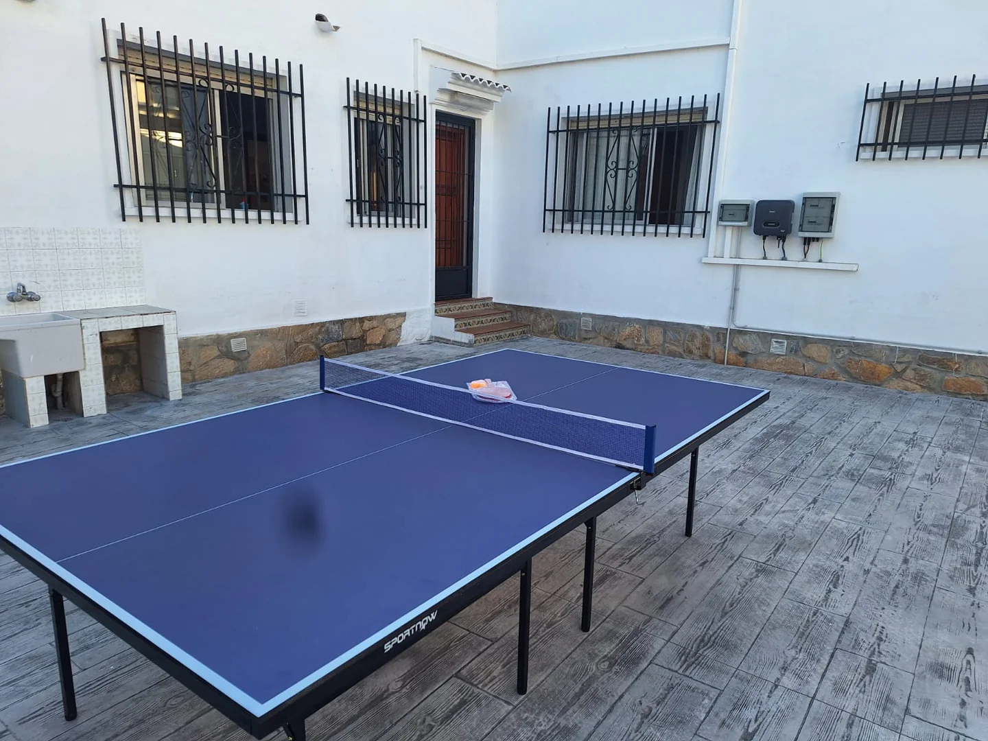 Chalet amplio con piscina, barbacoa, ping-pong y amplio jardín. - Foto 11