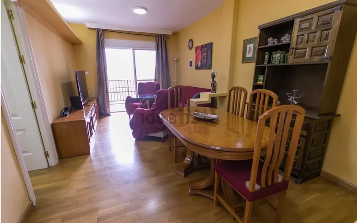 Alquiler de habitación en Avenida de Juan Pablo II, 78 - Foto 1
