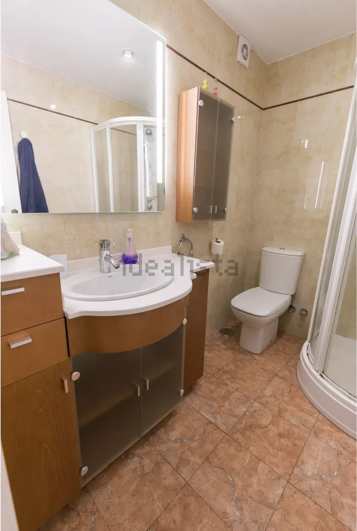 Alquiler de habitación en Avenida de Juan Pablo II, 78 - Foto 2