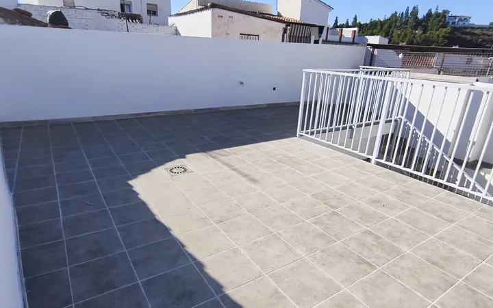 Casa en Benamocarra de estreno - Foto 6