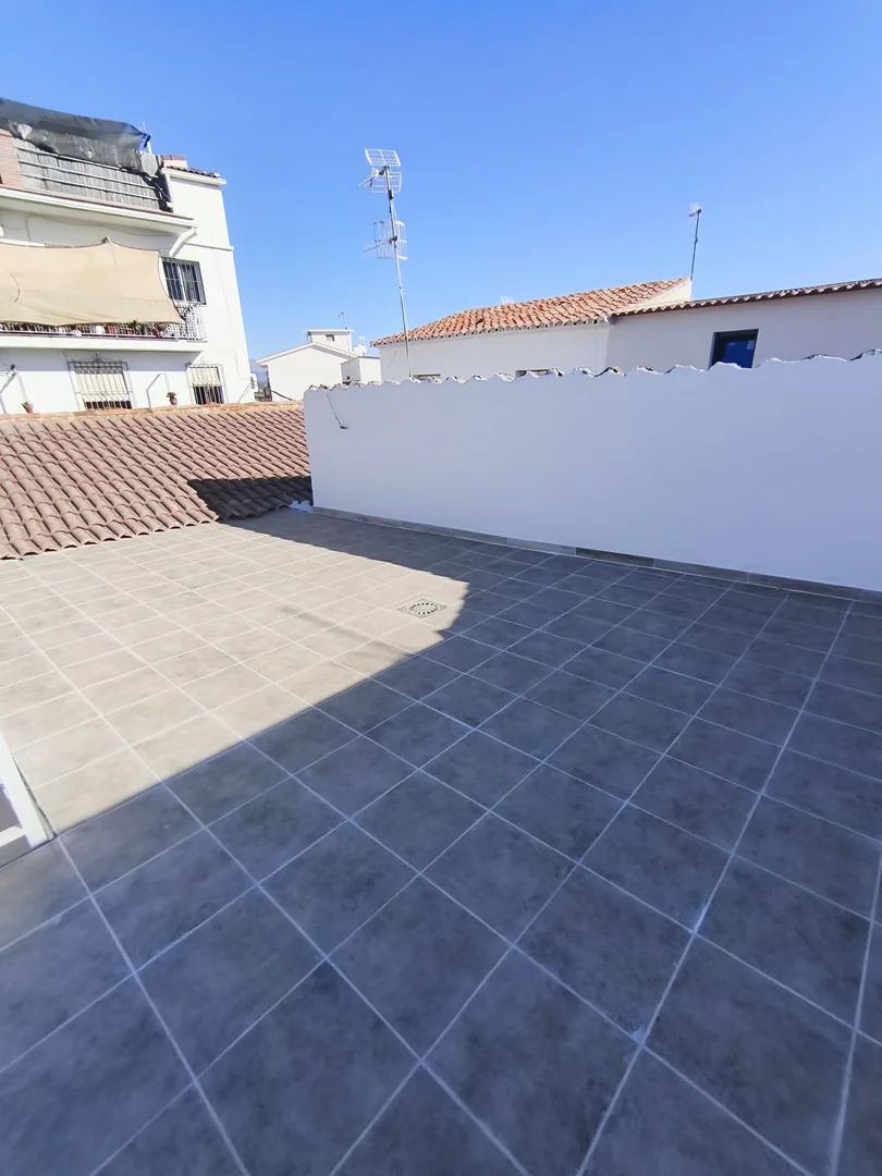 Casa en Benamocarra de estreno - Foto 4