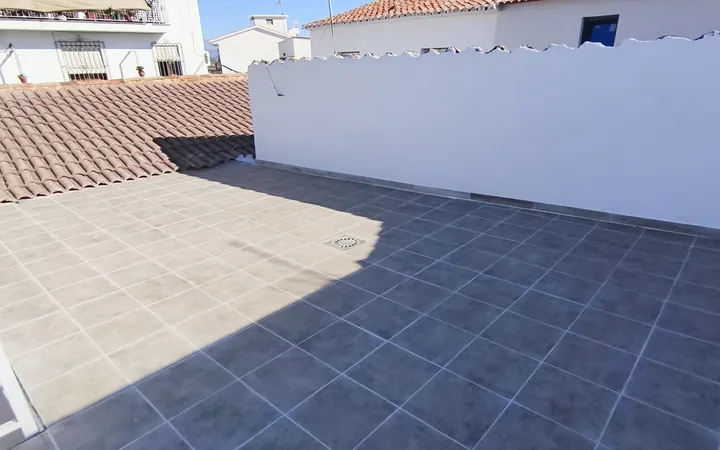 Casa en Benamocarra de estreno - Foto 4