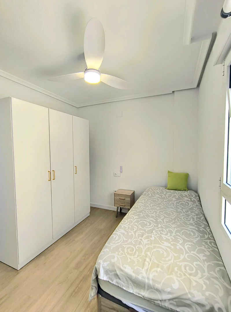 Amplio piso de 4 dormitorios completamente reformado en 2025-Centro Alicante  - Foto 18