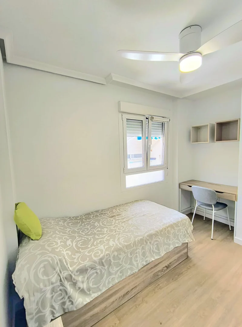Amplio piso de 4 dormitorios completamente reformado en 2025-Centro Alicante  - Foto 17