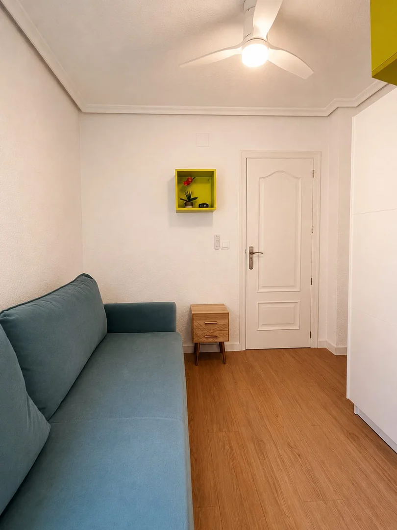 Amplio piso de 4 dormitorios completamente reformado en 2025-Centro Alicante  - Foto 20
