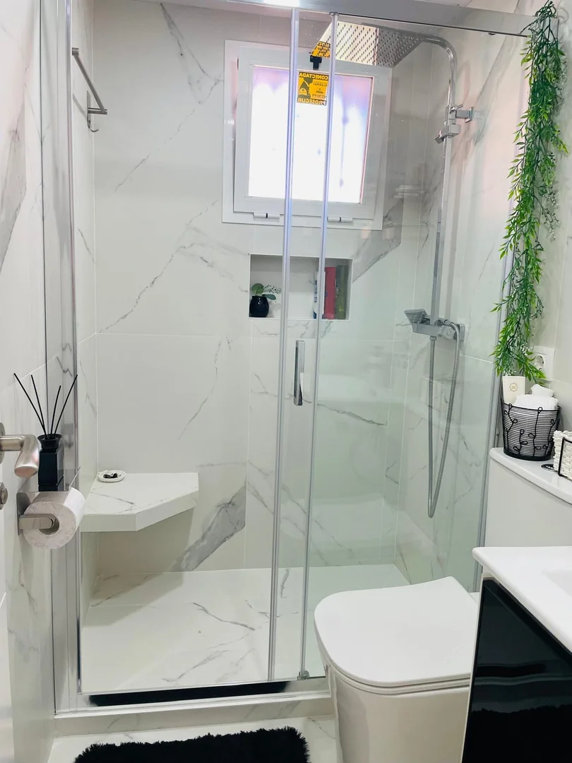 Flat, sale, 155m2 constructed, 90 m' useable, 2 bedrooms, 2 bathrooms, terrace and balcony, parking space included in the price, second hand/good condition, fitted wardrobes, orientation south, east, west, built in 2005, central heating.   - Foto 16