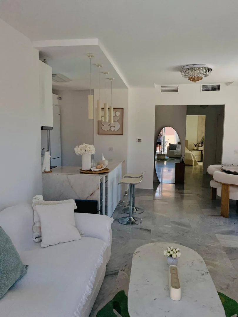 Flat, sale, 155m2 constructed, 90 m' useable, 2 bedrooms, 2 bathrooms, terrace and balcony, parking space included in the price, second hand/good condition, fitted wardrobes, orientation south, east, west, built in 2005, central heating.   - Foto 5