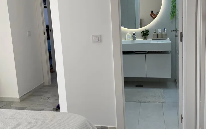 Flat, sale, 155m2 constructed, 90 m' useable, 2 bedrooms, 2 bathrooms, terrace and balcony, parking space included in the price, second hand/good condition, fitted wardrobes, orientation south, east, west, built in 2005, central heating.   - Foto 13