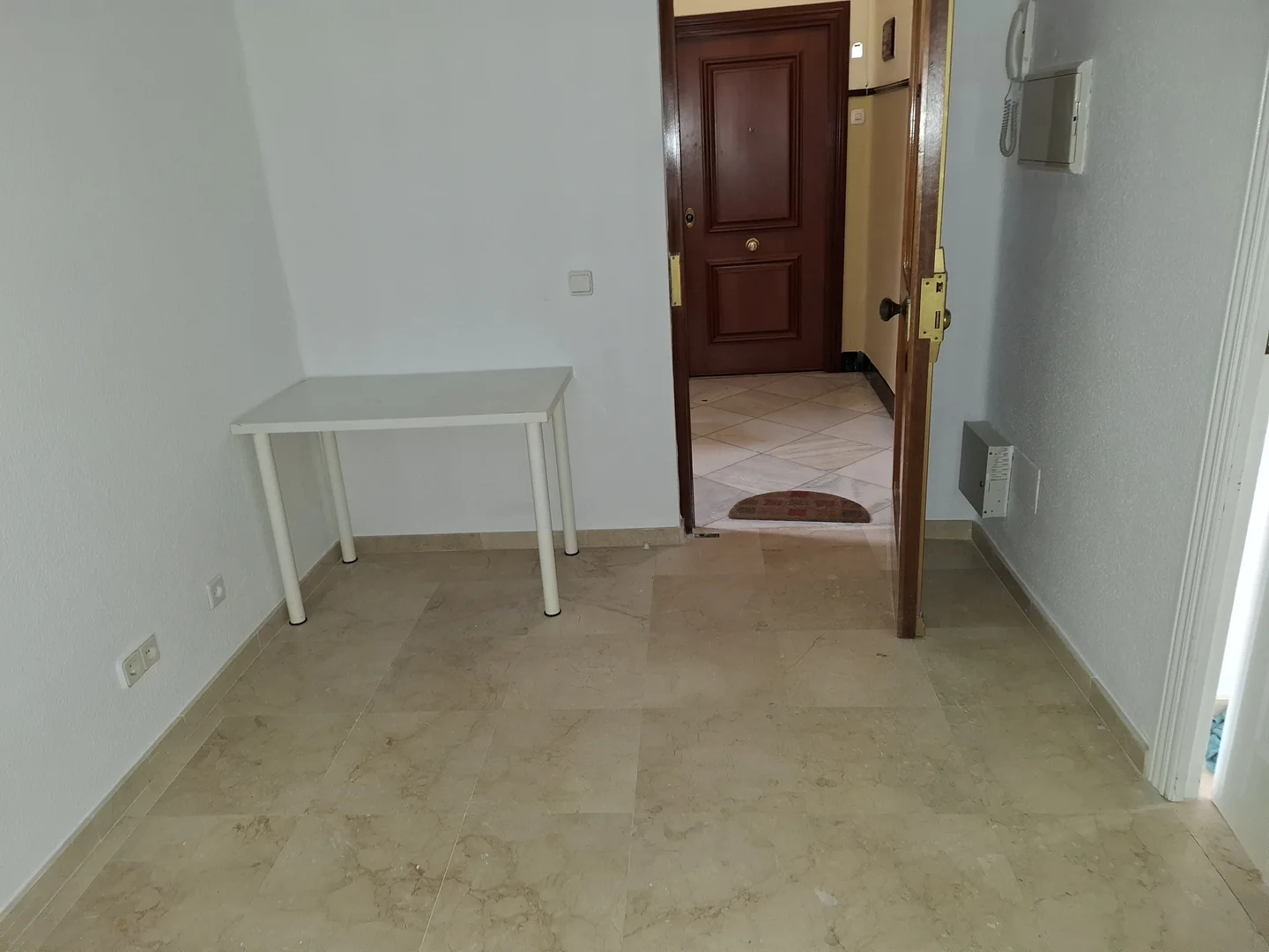 Piso muy luminoso y tranquilo - Foto 7