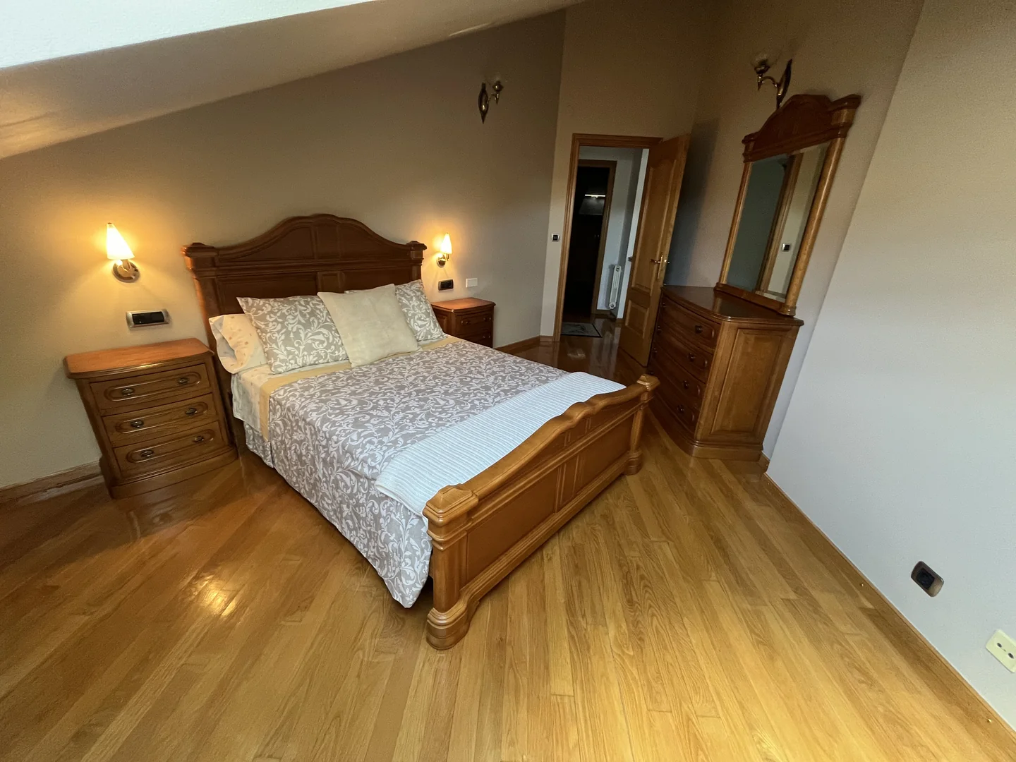 DUPLEX DE 185M2 EN EL CENTRO DE MONFORTE DE LEMOS - Foto 4