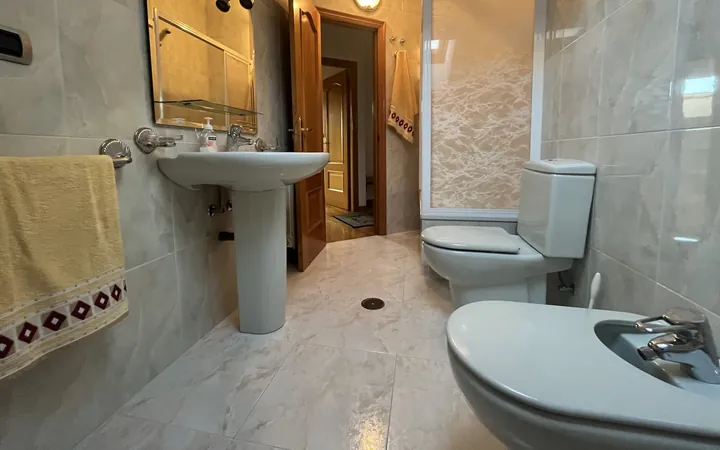 DUPLEX DE 185M2 EN EL CENTRO DE MONFORTE DE LEMOS - Foto 16
