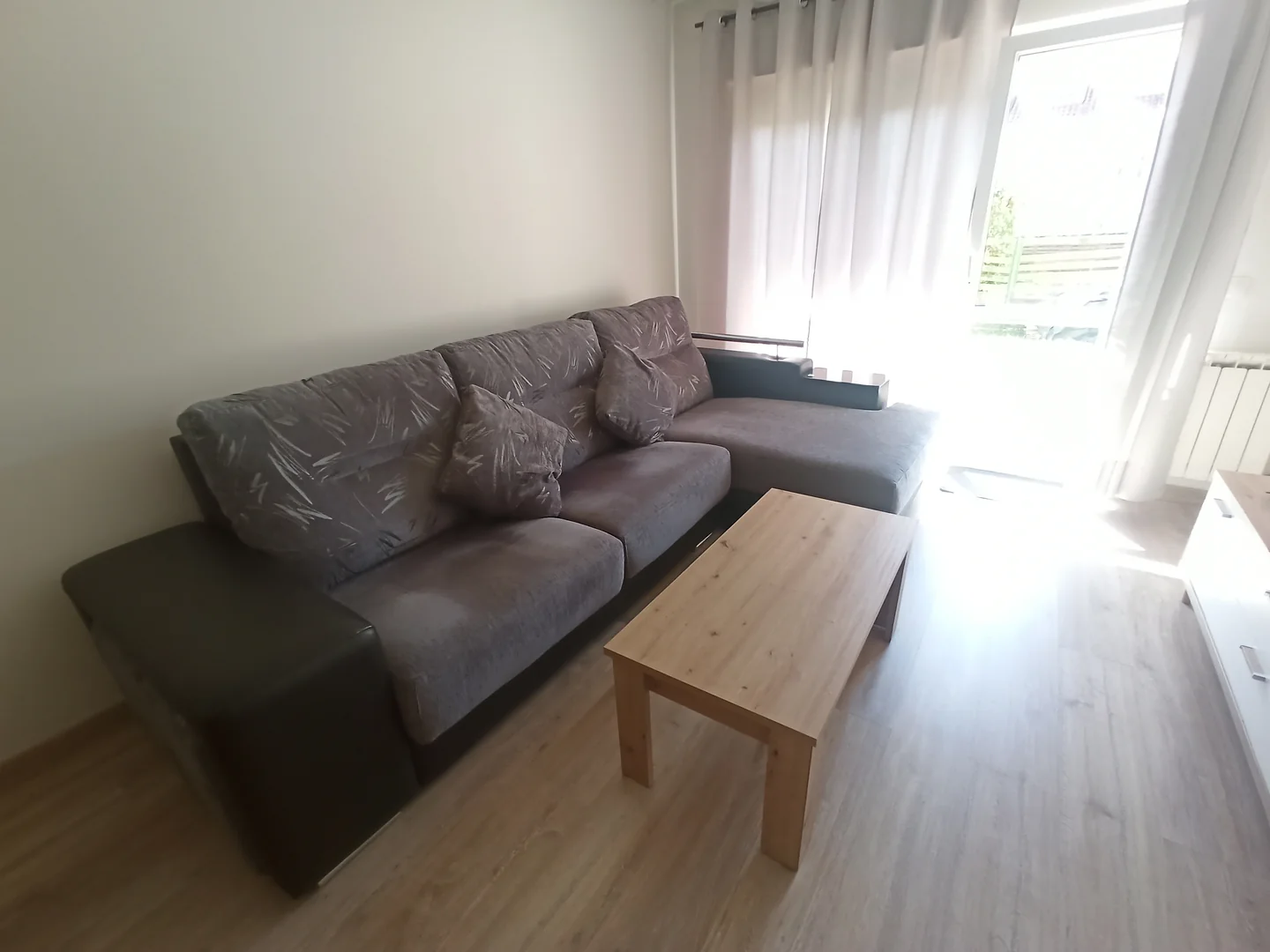 Apartamento con jardín y garaje - Foto 3