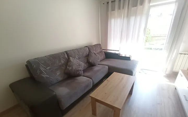 Apartamento con jardín y garaje - Foto 3