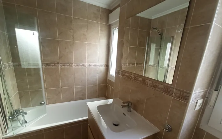 Apartamento con jardín y garaje - Foto 10