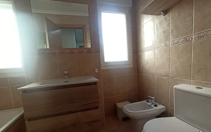 Apartamento con jardín y garaje - Foto 8