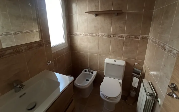 Apartamento con jardín y garaje - Foto 9