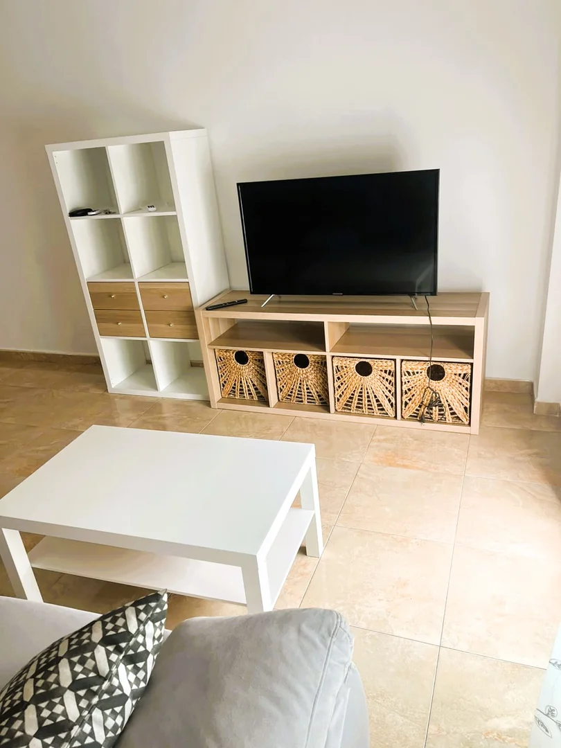 Alquiler Piso de Un Dormitorio Churriana de la Vega - Foto 2