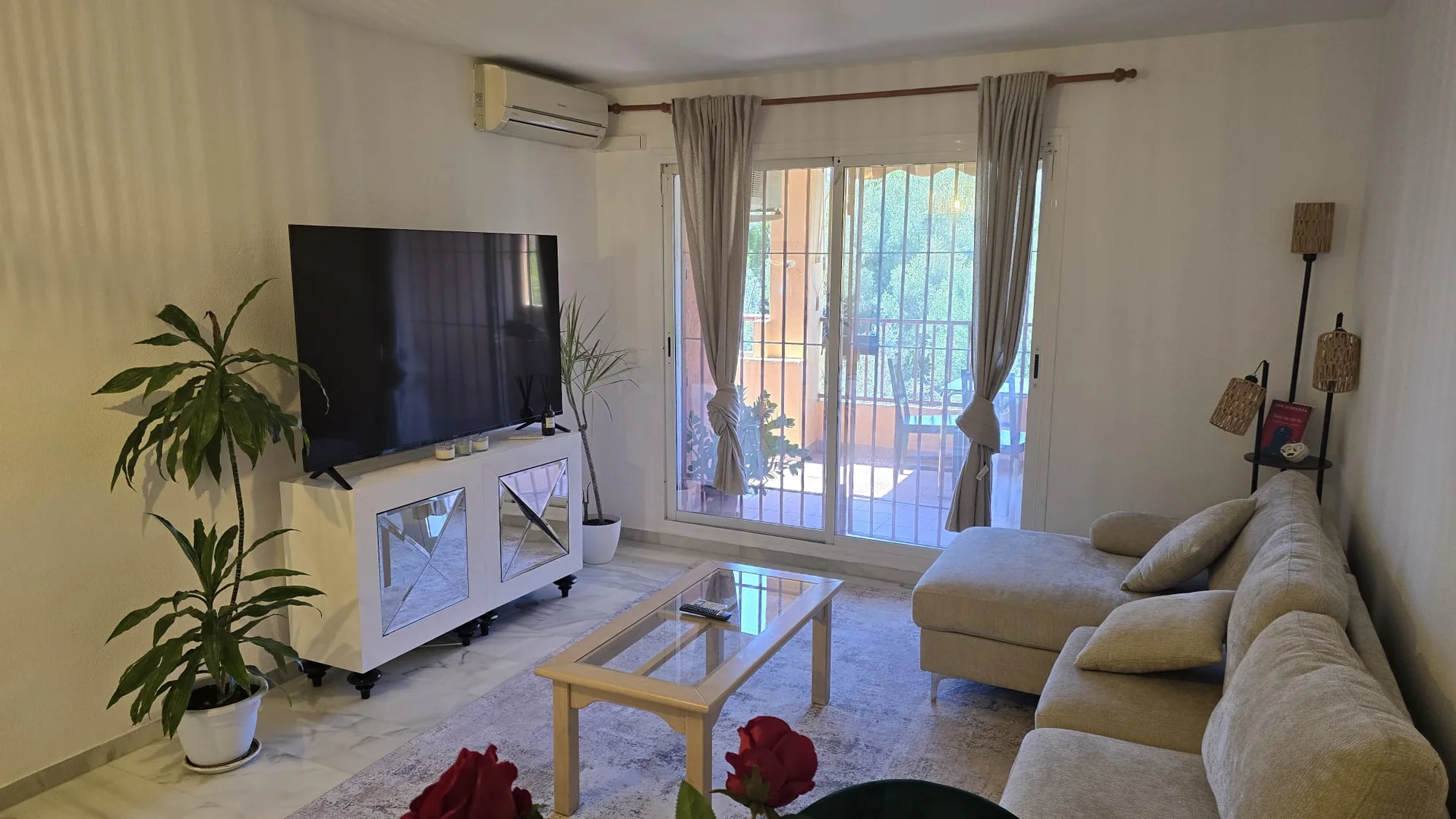 2-Bedroom Apartment for Long-Term Rent – La Reserva de Marbella - Foto 2