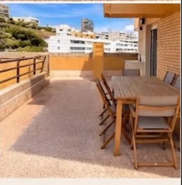 Alquiler temporal en primera línea de playa con parking incluido - Foto 8