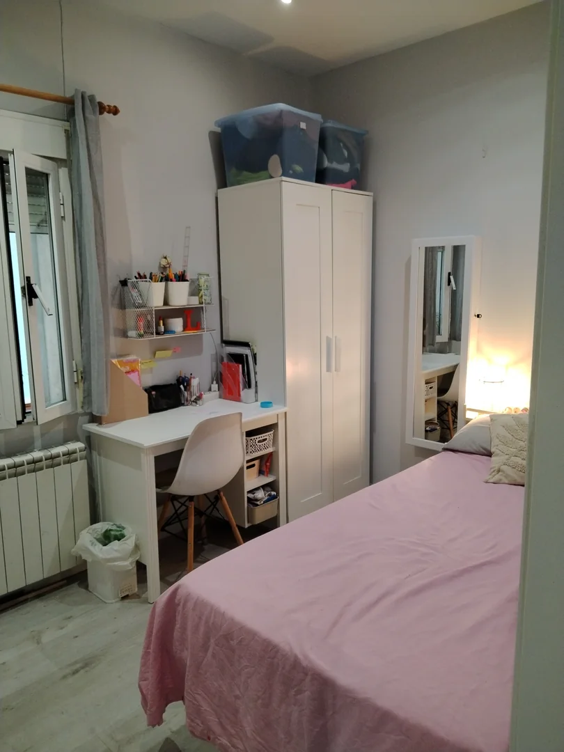 Piso Chamberí entreplanta tres habitaciones  - Foto 8