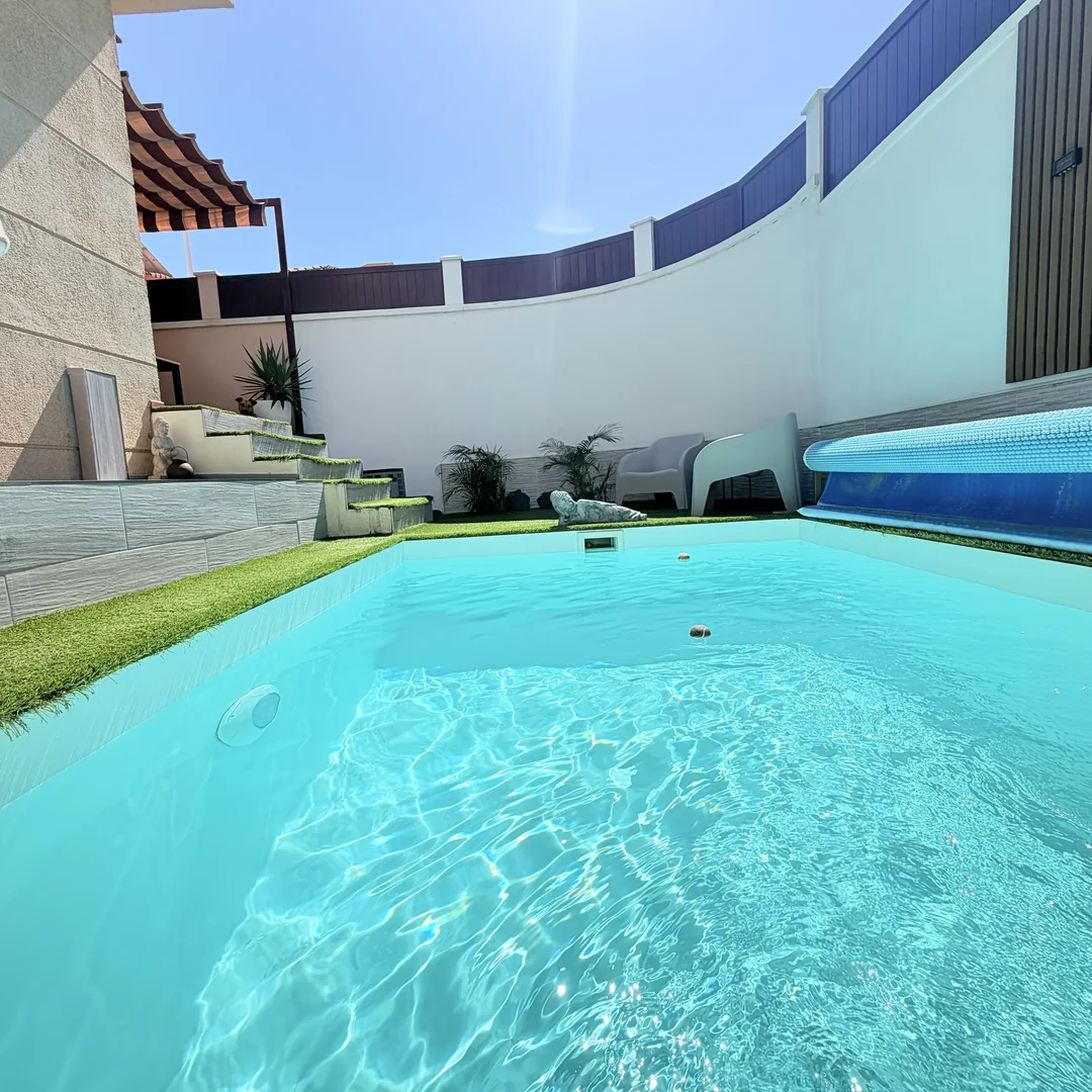 Dúplex adosado con piscina climatizada y garaje para 2 coches en La Garita, Telde - Foto 17