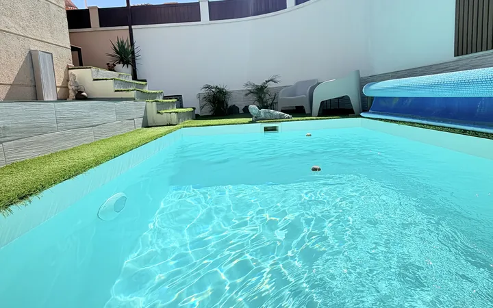 Dúplex adosado con piscina climatizada y garaje para 2 coches en La Garita, Telde - Foto 17