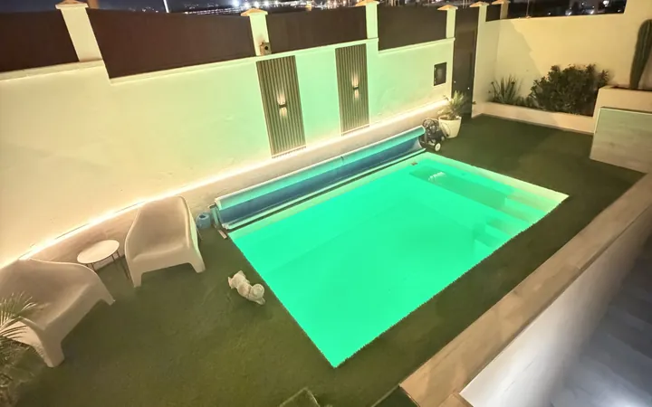 Dúplex adosado con piscina climatizada y garaje para 2 coches en La Garita, Telde - Foto 19