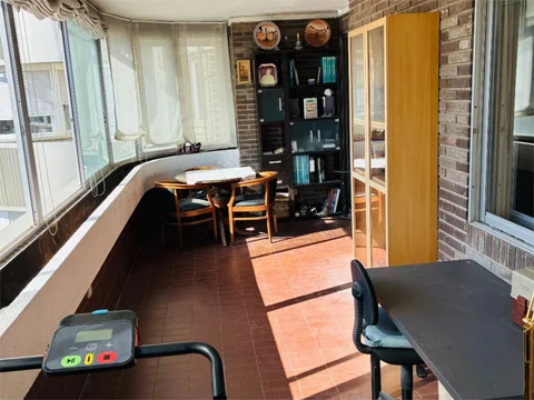 Piso en  Calle del Condado de Treviño 2 - Foto 14