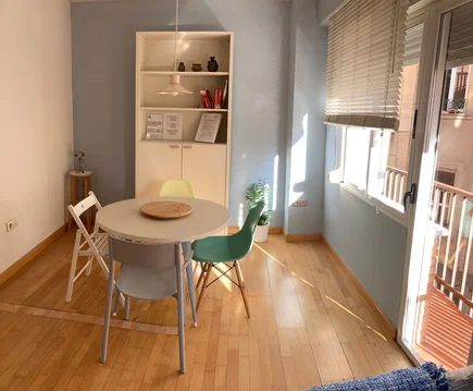 Piso en calle Enriqueta Lozano, 24 - Foto 1