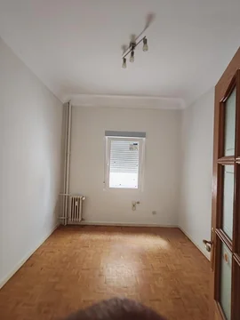 Piso en  Calle de Cea Bermúdez 50 - Foto 8