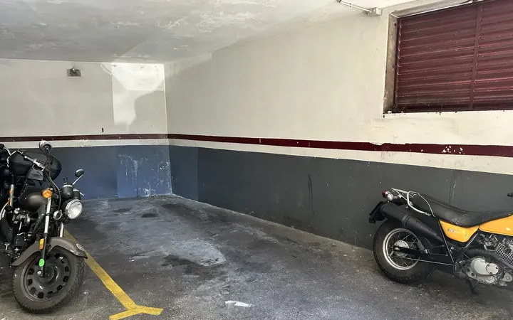 Garaje en  Carrer de Vidal i Guasch 47 - Foto 1
