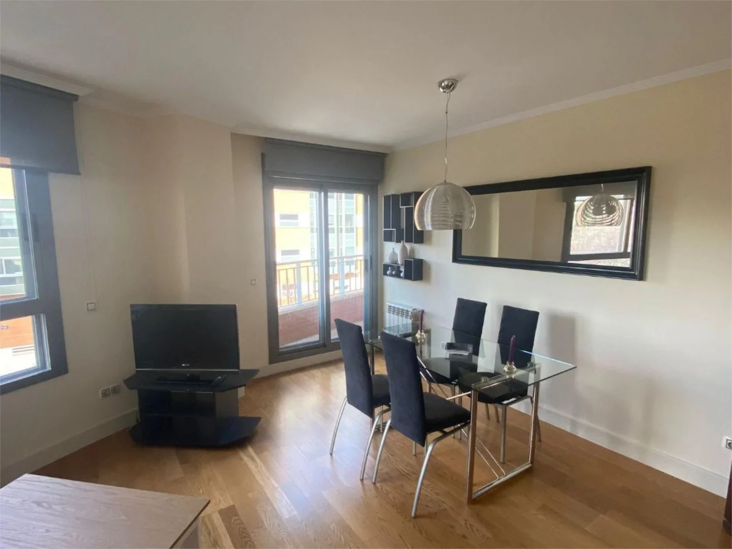 Piso en calle Eros 7 - Foto 2