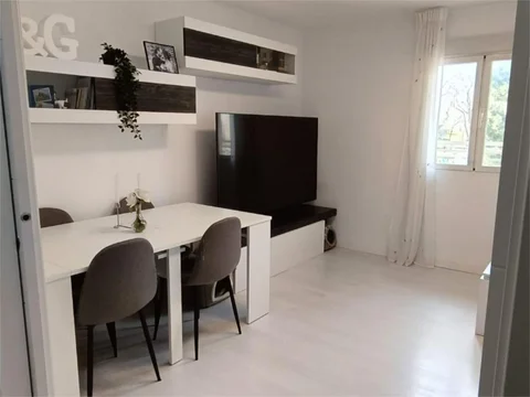 Piso en  Calle de la Duquesa de Parcent 36 - Foto 1