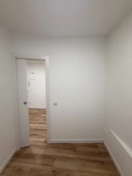 Estudio en calle de Valencia, 13 - Foto 3