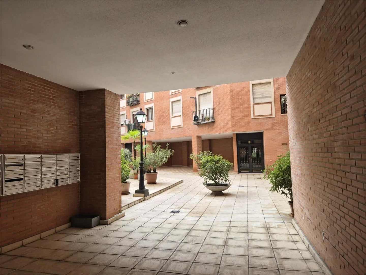 Piso en  Calle del Gobernador 4 - Foto 4