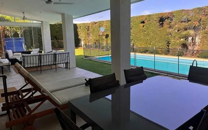 Chalet pareado en Calle de Hoces de la Hermida, Aravaca - Foto 4