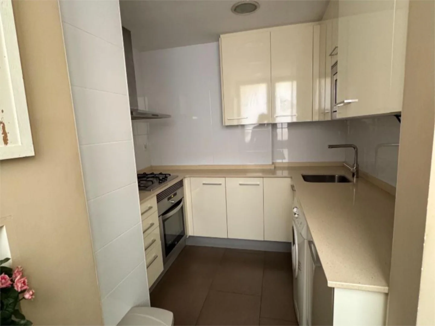 Piso en  Carrer de José Millán González 18 - Foto 9