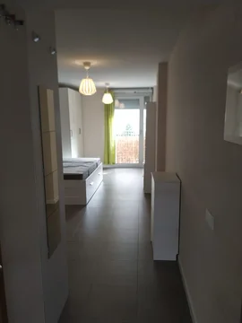 Estudio en calle de Puente la Reina, 39 - Foto 1